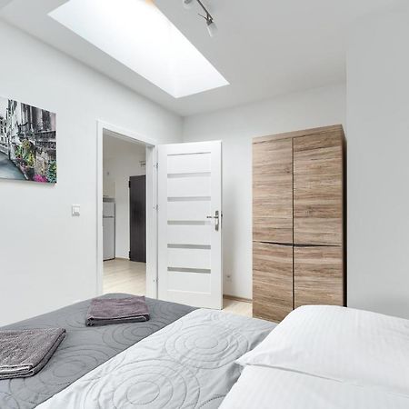 Toress Apartamenty Economy シュチェチン エクステリア 写真